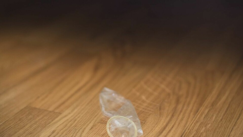 Politiet er varslet etter at det ble funnet et kondom i garderoben i en barnehage i Narvik-regionen.