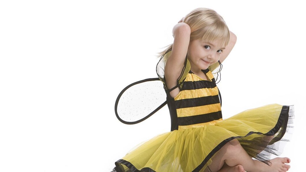 Bee, or not to: Roligheden Gård barnehage i Kristiansand feirer karneval uten kjøpte kostymer. De lager barna selv. NB! Bildet er ikke fra barnehagen. Bee, or not to: Roligheden Gård barnehage i Kristiansand feirer karneval uten kjøpte kostymer. De lager barna selv. NB! Bildet er ikke fra barnehagen.
