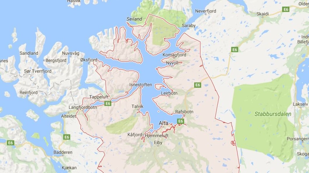 En mannlig barnehageansatt i Alta er siktet for overgrep mot et barn. En mannlig barnehageansatt i Alta er siktet for overgrep mot et barn.