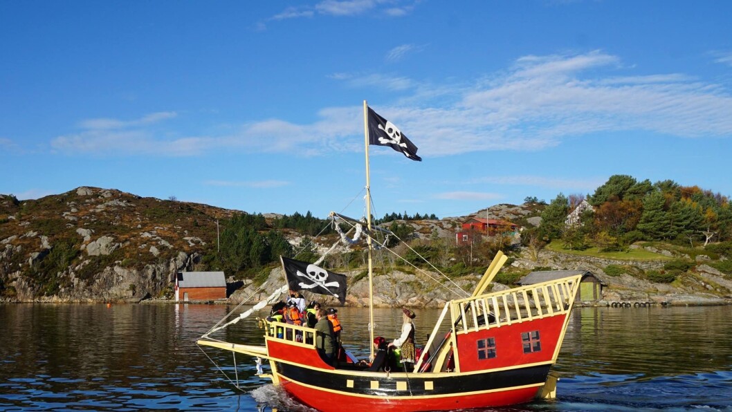 Full fart mot horisonten! Full fart mot horisonten!