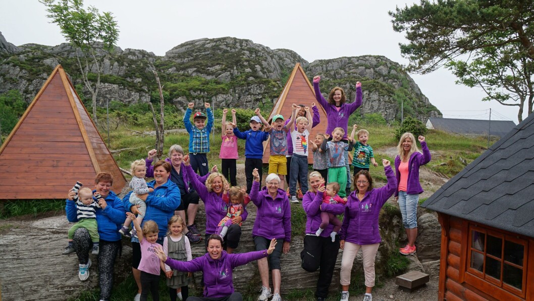 Gjengen i Langøy friluftsbarnehage gjør alt ute og elsker det! Gjengen i Langøy friluftsbarnehage gjør alt ute og elsker det!
