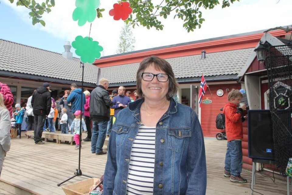 Imponerte med ukulele og folkedans