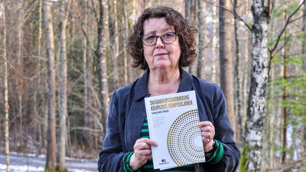 – Vi prøver å gi noen andre innfallsvinkler til læringsbegrepet, forteller dosent i pedagogikk ved Høgskolen i Østfold Ninni Sandvik. – Vi prøver å gi noen andre innfallsvinkler til læringsbegrepet, forteller dosent i pedagogikk ved Høgskolen i Østfold Ninni Sandvik.