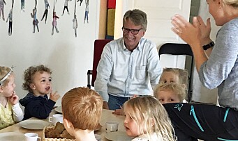 Pensjonistlivet ble for rolig: Nå jobber ingeniør Stein-Arve Karstad (70) i barnehagen