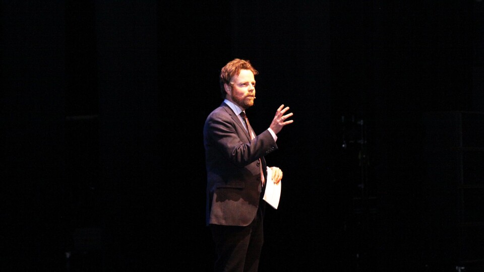 Kunnskapsminister Torbjørn Røe Isaksen på scenen under @pi-konferansen.