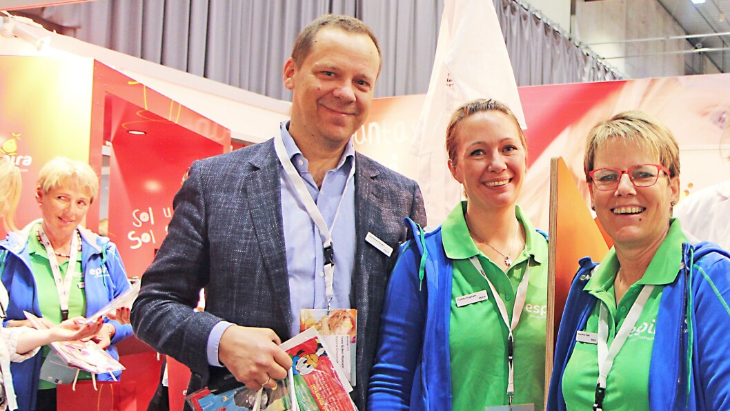 Kommunikasjons- og organisasjonsdirektør i Espira, Jens Schei Hansen på Barnehage 2016 sammen med representanter fra Espira. Kommunikasjons- og organisasjonsdirektør i Espira, Jens Schei Hansen på Barnehage 2016 sammen med representanter fra Espira.