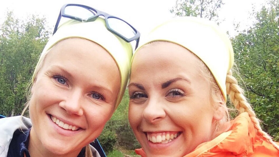 Ina Camilla Dahle (24) og Siri-Mari Horvei (23) er barnehagelærerstudenter ved HVL som ønsker å bevare feltkursene. Bla bakover for å se bilder fra kursene ute i det fri. Ina Camilla Dahle (24) og Siri-Mari Horvei (23) er barnehagelærerstudenter ved HVL som ønsker å bevare feltkursene. Bla bakover for å se bilder fra kursene ute i det fri.