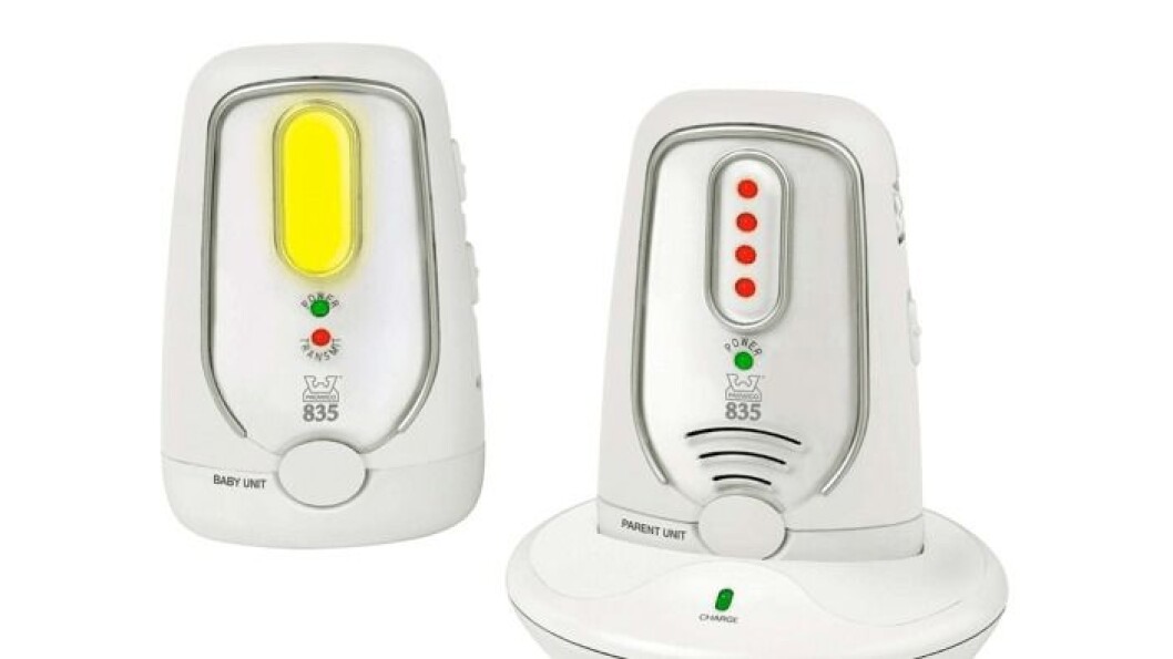 Padwico 835 trekkes noe for dårlig lyd, og den har ikke display, men den er brukervennlig. Har automatisk kanalvalg, nattlampe, justerbar lydfølsomhet og vibrasjonsvarsling. Den lyser og lager lyd når den kommer utenfor rekkevidde. Både baby- og foreldreenhet har ladestasjon og oppladbart batteri som skal holde i 85 t i standbymodus. Rekkevidden skal være på opptil 600 m ved fri sikt. 863-870 MHz-frekvens. Padwico 835 trekkes noe for dårlig lyd, og den har ikke display, men den er brukervennlig. Har automatisk kanalvalg, nattlampe, justerbar lydfølsomhet og vibrasjonsvarsling. Den lyser og lager lyd når den kommer utenfor rekkevidde. Både baby- og foreldreenhet har ladestasjon og oppladbart batteri som skal holde i 85 t i standbymodus. Rekkevidden skal være på opptil 600 m ved fri sikt. 863-870 MHz-frekvens.