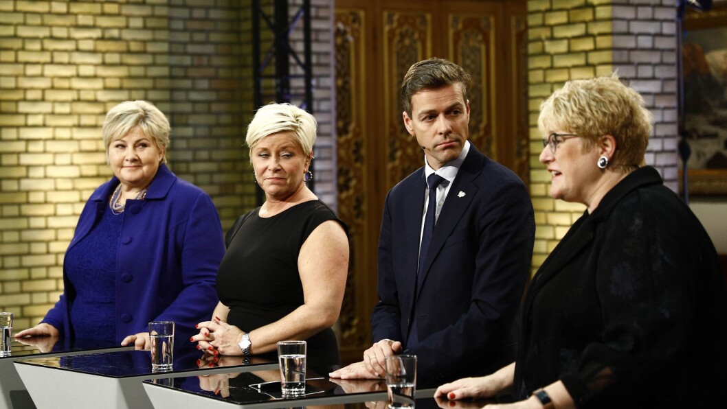 Statsminister Erna Solberg (H), finansminister Siv Jensen (Frp), KrF-leder Knut Arild Hareide og Venstre-leder Trine Skei Grande, her fotografert under partilederdebatten valgnatten. Statsminister Erna Solberg (H), finansminister Siv Jensen (Frp), KrF-leder Knut Arild Hareide og Venstre-leder Trine Skei Grande, her fotografert under partilederdebatten valgnatten.
