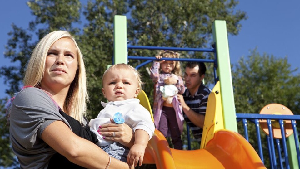 Selv om myndighetene lovte full barnehagedekning innen 2005, er det fortsatt tusenvis av foreldre og barn som må vente på ledig plass.