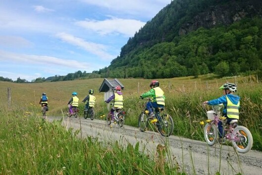 Barn fra Vethe gardsbarnehage skal bli kjent med gleden ved å være utendørs. Fra sommeren er det slutt. Foto: Privat Barn fra Vethe gardsbarnehage skal bli kjent med gleden ved å være utendørs. Fra sommeren er det slutt. Foto: Privat