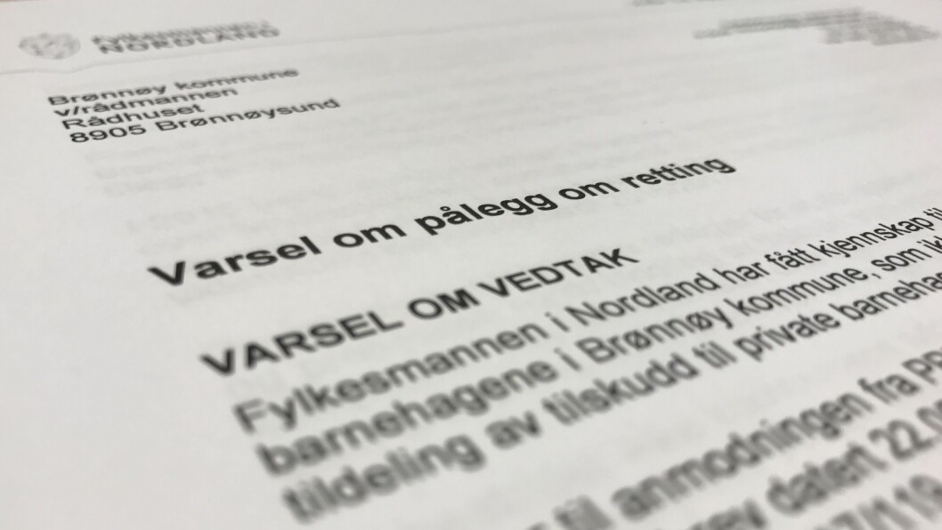 Fylkesmannen i Nordland er klar på at Brønnøy kommunes forvaltning av tilskudd til private barnehager ikke er i tråd med barnehageloven og forskrift om tildeling av tilskudd. Fylkesmannen i Nordland er klar på at Brønnøy kommunes forvaltning av tilskudd til private barnehager ikke er i tråd med barnehageloven og forskrift om tildeling av tilskudd.