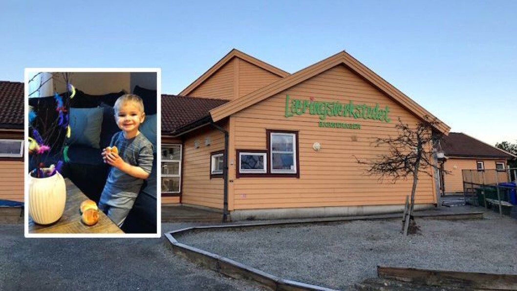 Joakim (3) fikk besøk av barnehagen da han gikk glipp av fastelavensfeiringen. Foto: Privat Joakim (3) fikk besøk av barnehagen da han gikk glipp av fastelavensfeiringen. Foto: Privat