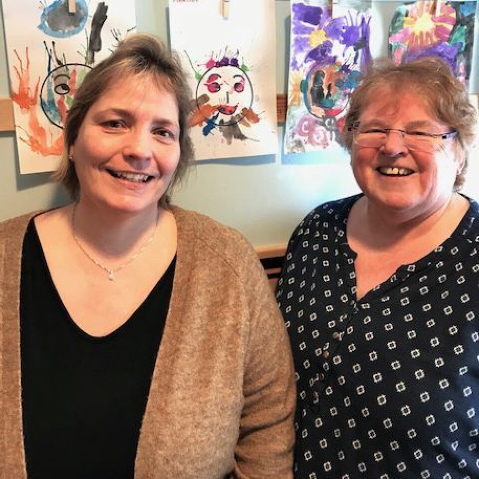 Styrer Sabine Scheidt og eierrepresentant Christine Andreassen i Damsgård barnehage.