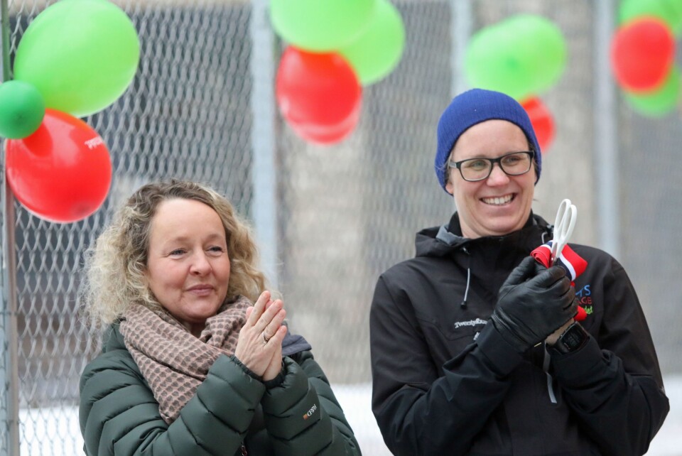 Regionleder Cathrine Solhaug i Læringsverkstedet og styrer Marte Lillealter Haglund i Nonneseter Kloster idrettsbarnehage.