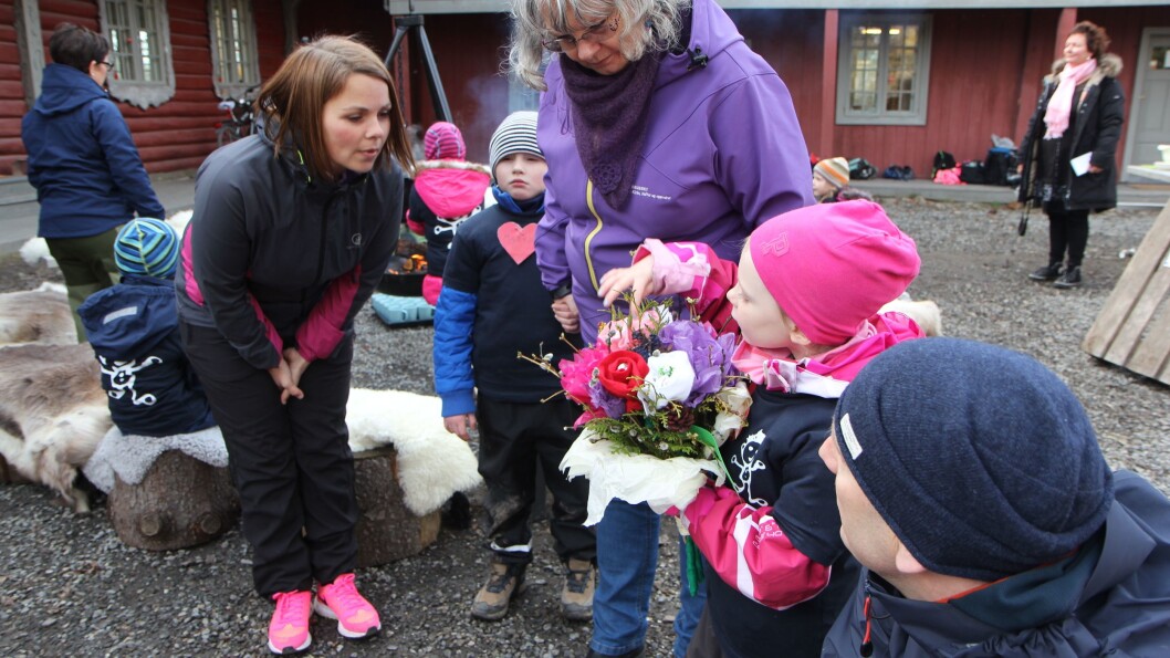 FUB-leder Marie Skinstad-Jansen (til venstre), her fotografert i forbindelse med Barnehagedagen 2015. FUB-leder Marie Skinstad-Jansen (til venstre), her fotografert i forbindelse med Barnehagedagen 2015.