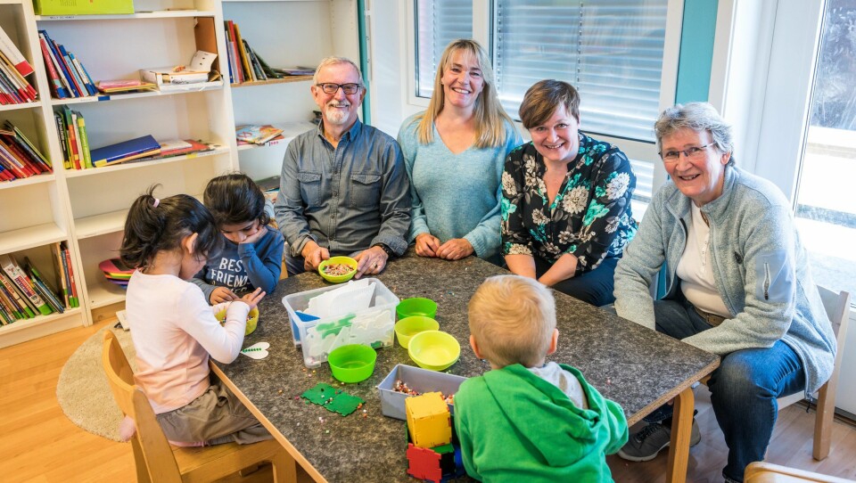 Høyre, Venstre, KrF og Bylista i Drammen samt to uavhengige representanter har gått inn for å øke tilskuddene til de private barnehagene allerede fra inneværende år. Nå har Eidi Ann Hansen (nummer to fra høyre) og de andre fått gjennomslag hos rådmannen.