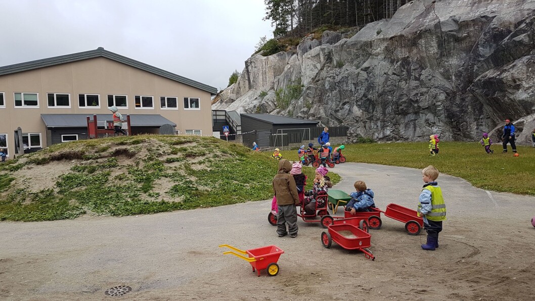 Skattekisten kulturbarnehage er blant dem som har ventet mange år på å få de riktige tilskuddene fra Eigersund kommune. Nå håper de at de ekstra pengene kan gi uteområdene et sårt tiltrengt løft. Foto: Skattekisten kulturbarnehage Skattekisten kulturbarnehage er blant dem som har ventet mange år på å få de riktige tilskuddene fra Eigersund kommune. Nå håper de at de ekstra pengene kan gi uteområdene et sårt tiltrengt løft. Foto: Skattekisten kulturbarnehage