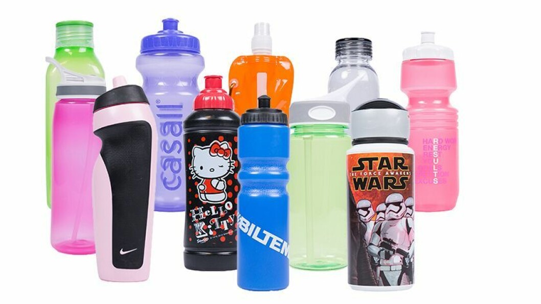Forbrukerrådet har testet en rekke drikkeflasker som blant annet brukes av barnehagebarn. Foto: Forbrukerrådet
