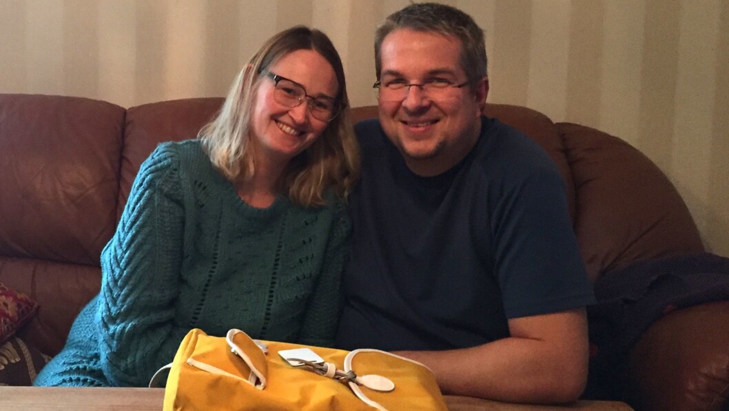 Helene og Magne Kristensen har måttet kjempe. - Vi har vært veldig nære på ved å gi oss. Men tanken på at vi har gjort dette for vår datters framtid har hjulpet oss fram, sier de. Foto: Datter (6 1/2) Helene og Magne Kristensen har måttet kjempe. - Vi har vært veldig nære på ved å gi oss. Men tanken på at vi har gjort dette for vår datters framtid har hjulpet oss fram, sier de. Foto: Datter (6 1/2)