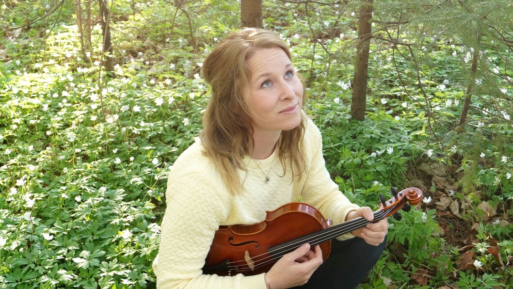 – Opprinnelsen til dette musikkprosjektet var min egen leting etter ny musikk for de aller minste, sier Ingunn Sørli Øksnes, som bruker artistnavnet Gunnelie. – Opprinnelsen til dette musikkprosjektet var min egen leting etter ny musikk for de aller minste, sier Ingunn Sørli Øksnes, som bruker artistnavnet Gunnelie.