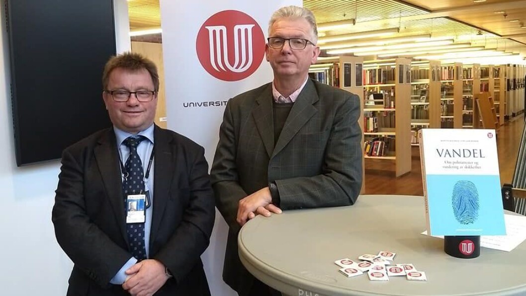 De to professorene Morten Holmboe og Tor-Geir Myhrer har tatt et dypdykk i hva politiattestene egentlig inneholder. De to professorene Morten Holmboe og Tor-Geir Myhrer har tatt et dypdykk i hva politiattestene egentlig inneholder.