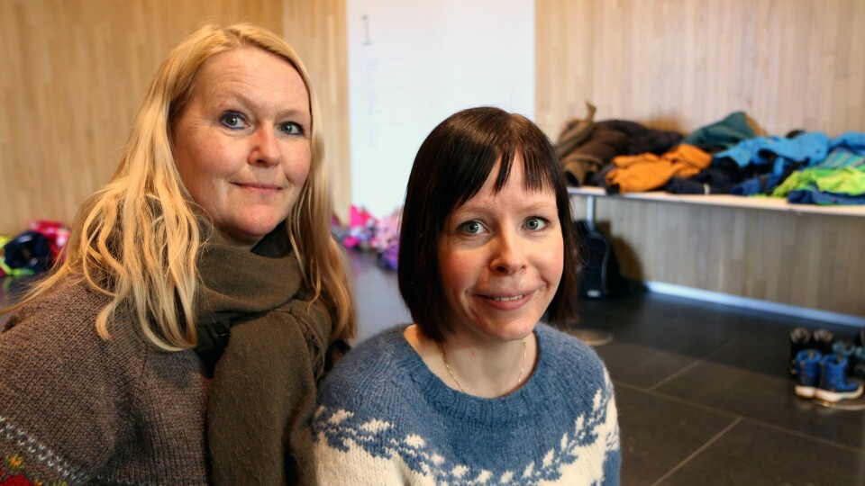 Wenche Høyforsslett (til venstre) fra Fagforbundet og Karina Vertot fra Utdanningsforbundet.