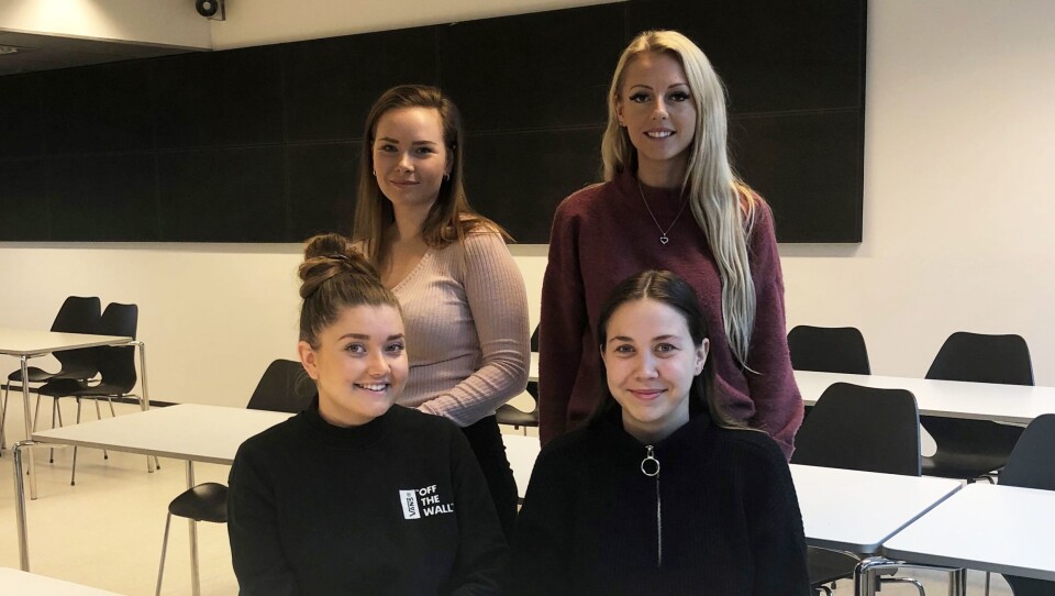 Eirin Lundegaard, Camilla Mjeldheim, Synnøve Olsen og Julie Marie Lilleskoger er barnehagelærerstudenter ved Høgskulen på Vestlandet.