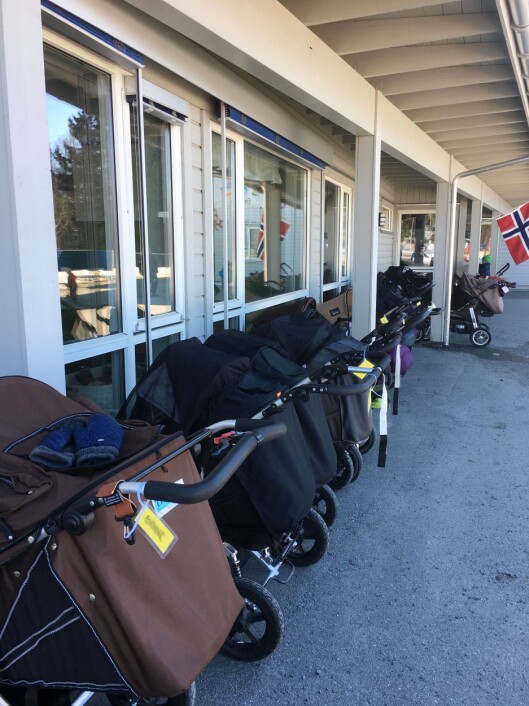 Styrerne fra Estland ble overrasket over at barna i Engesvea FUS barnehage sov ute i barnehagen. Styrerne fra Estland ble overrasket over at barna i Engesvea FUS barnehage sov ute i barnehagen.