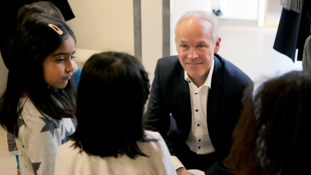 Kunnskapsminister Jan Tore Sanner (H) under et besøk i Haugenstien barnehage tidligere i vår. Kunnskapsminister Jan Tore Sanner (H) under et besøk i Haugenstien barnehage tidligere i vår.