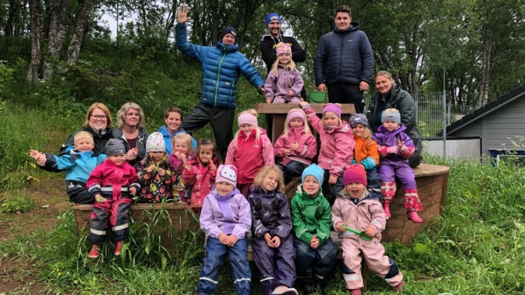 Asphaugen friluftsbarnehage er en av fem finalister som kan vinne tittelen «Årets barnehage 2019». Asphaugen friluftsbarnehage er en av fem finalister som kan vinne tittelen «Årets barnehage 2019».