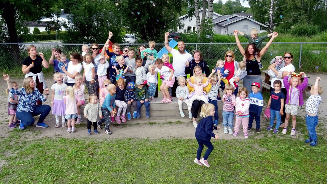 Skrapeklev barnehage er nominert til Årets barnehage 2019. Skrapeklev barnehage er nominert til Årets barnehage 2019.