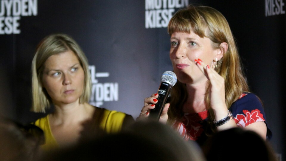 Guri Melby (V) og Ingelin Noresjø (Krf) deltok i debatten om Barnas verneombud.