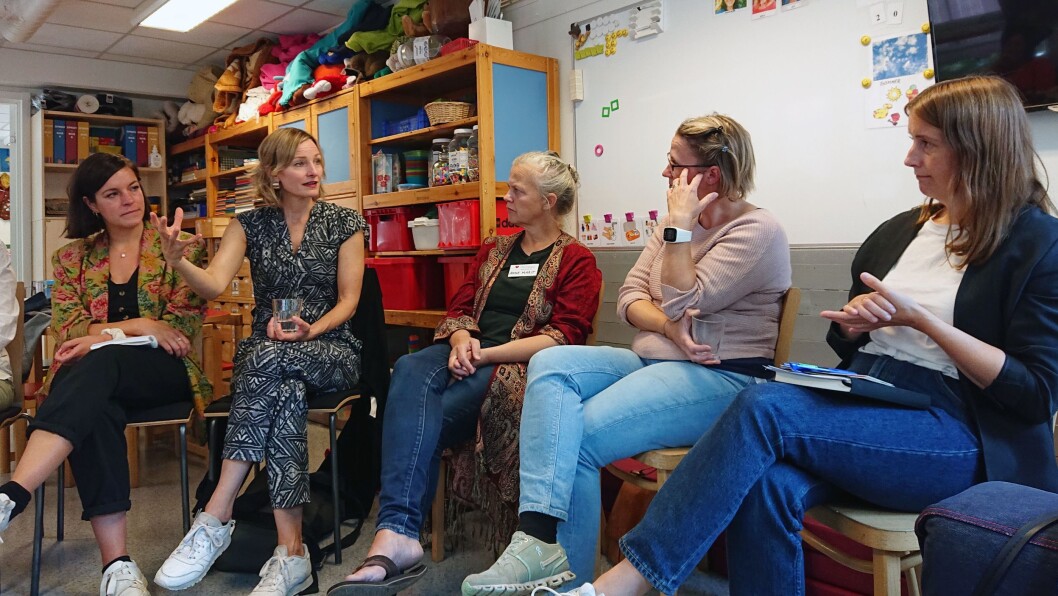 Byråden i samtale med representanter fra Oslohjelpa-teamet i Bydel Gamle Oslo. Byråden i samtale med representanter fra Oslohjelpa-teamet i Bydel Gamle Oslo.