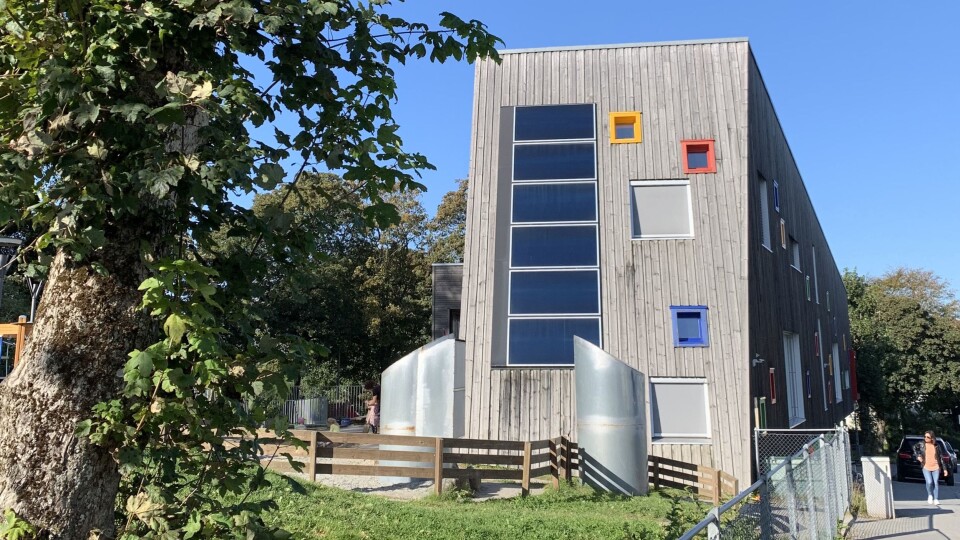 – Barn trenger å ha et godt uteareal når de er i barnehagen ni timer om dagen. De har behov for å kunne være ute og boltre seg, sier styrer Kari Sutterud i Vålandshaugen barnehage.