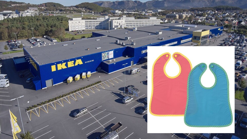 På grunn av kvelningsfare tilbakekaller IKEA barnesmekken MATVRÅ, blå/rød 2 stk.