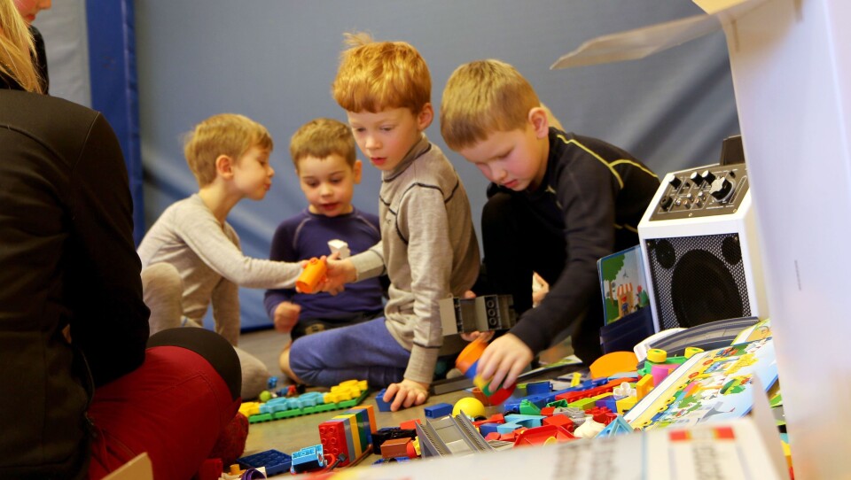Skolestarterne i Norlandia Bjørneborgen barnehage i kast med oppdrag månerakett. Nå har disse barna begynt på skolen, men First Lego League Jr. Discovery fortsetter i barnehagen.