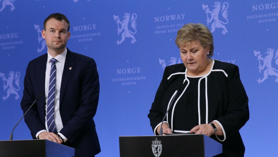 Kjell Ingolf Ropstad og Erna Solberg under dagens pressekonferanse.