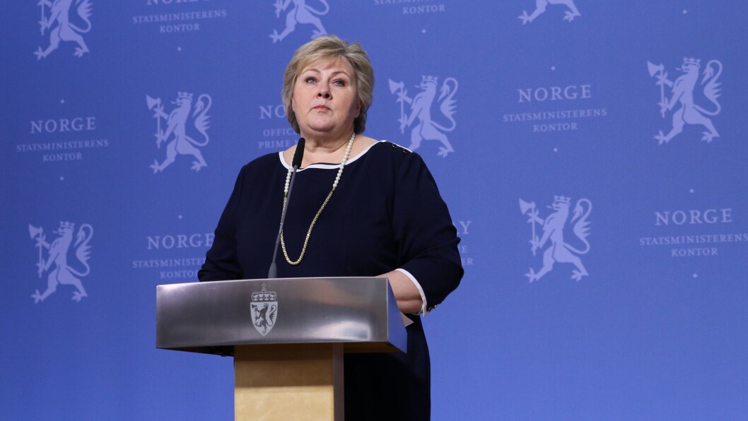 Statsminister Erna Solberg informerte tirsdag om at barnehager og skole skal være stengt til over påske. Statsminister Erna Solberg informerte tirsdag om at barnehager og skole skal være stengt til over påske.
