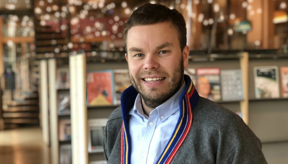 Sametingsråd Mikkel Eskil Mikkelsen betegner mangelen på barnehagelærere med samisk kompetanse som prekær - særlig i de lule- og sørsamiske områdene.