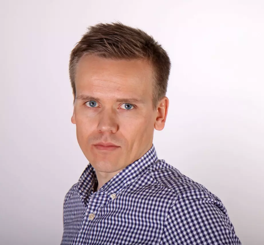 Marius Iversen er kommunikasjonsdirektør i PBL.
