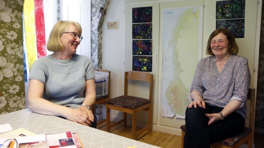 - Det er nesten sånn at vi vet hva den andre tenker, og når jeg kaster ut en idé, gjør det ikke noe om den er dum, sier Monica om det langvarige samarbeidet med kollegaen. - Det er nesten sånn at vi vet hva den andre tenker, og når jeg kaster ut en idé, gjør det ikke noe om den er dum, sier Monica om det langvarige samarbeidet med kollegaen.