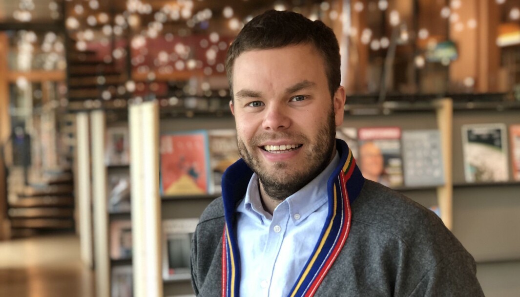 Sametingsråd Mikkel Eskil Mikkelsen (NSR) er svært positiv til at det nå kommer ny kunnskap om hvordan samisk språk og kultur blir ivaretatt i barnehagene. Sametingsråd Mikkel Eskil Mikkelsen (NSR) er svært positiv til at det nå kommer ny kunnskap om hvordan samisk språk og kultur blir ivaretatt i barnehagene.