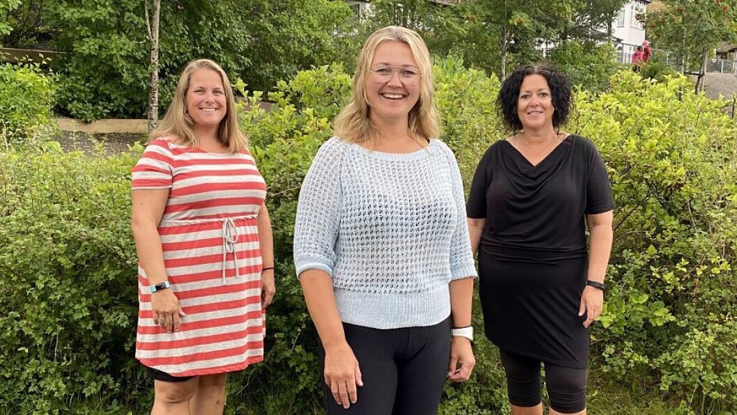 Fra venstre fagarbeider Bjørg Eva Plannthin, daglig leder Anita Gaustad og pedagogisk leder Nina Hjulstad la ned en stor innsats under korona-nedstengingen, sammen med de andre ansatte i Solbakken barnehage. Fra venstre fagarbeider Bjørg Eva Plannthin, daglig leder Anita Gaustad og pedagogisk leder Nina Hjulstad la ned en stor innsats under korona-nedstengingen, sammen med de andre ansatte i Solbakken barnehage.