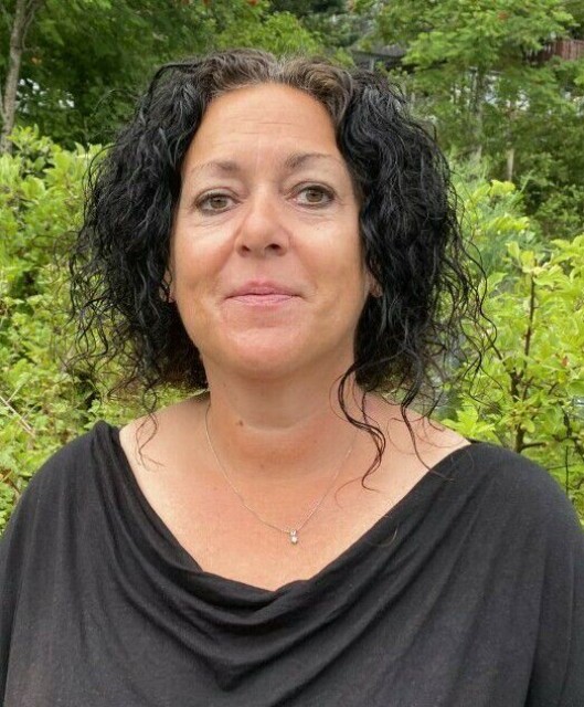 Pedagogisk leder Nina Hjulstad forteller om opplevelsen da de fikk beskjed om at alle landets barnehager skulle stenge. Pedagogisk leder Nina Hjulstad forteller om opplevelsen da de fikk beskjed om at alle landets barnehager skulle stenge.