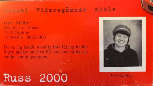 - Selv russekortet mitt var ganske kjedelig, sier Melby. - Selv russekortet mitt var ganske kjedelig, sier Melby.