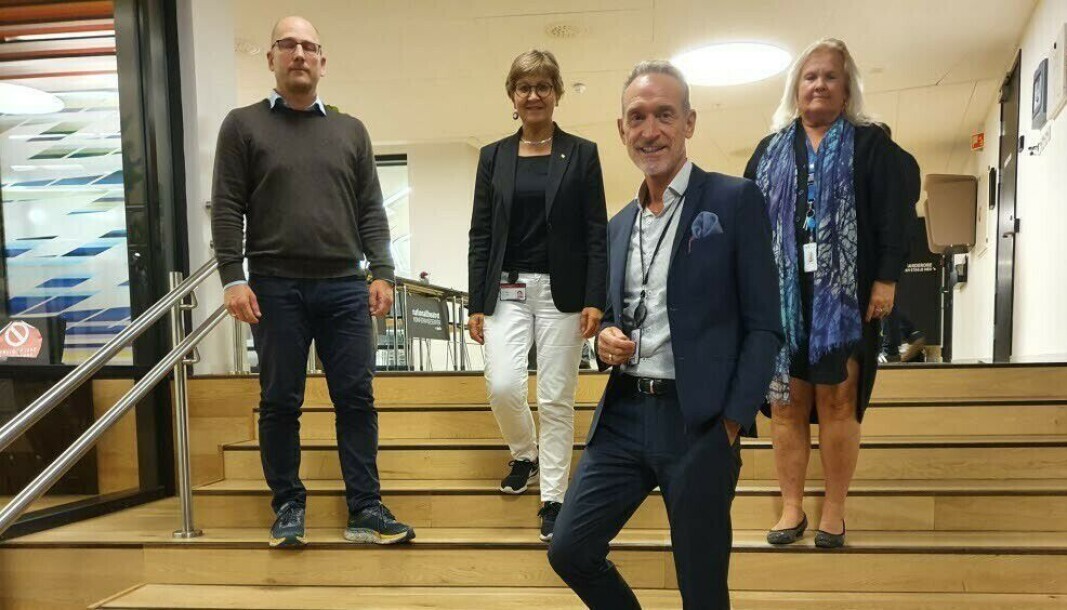 Enighet: Bak fra venstre Steffen Handal (Unio), Mette Nord (LO), Lizzie Ruud Thorkildsen (YS). Bildet er tatt i forbindelse med hovedtariffoppgjøret i 2020. Foran Tor Arne Gangsø fra KS. Enighet: Bak fra venstre Steffen Handal (Unio), Mette Nord (LO), Lizzie Ruud Thorkildsen (YS). Bildet er tatt i forbindelse med hovedtariffoppgjøret i 2020. Foran Tor Arne Gangsø fra KS.