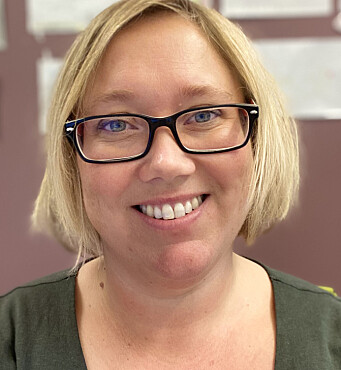 <span class=" italic" data-lab-italic_desktop="italic">Siri Fyhn Lilleødegård, daglig leder i Alvehetta FUS barnehage</span> <span class=" italic" data-lab-italic_desktop="italic">Siri Fyhn Lilleødegård, daglig leder i Alvehetta FUS barnehage</span>