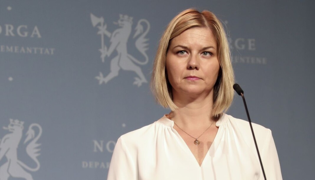 Kunnskaps- og integreringsminister Guri Melby (V) under regjeringens pressekonferanse om koronasituasjonen 26. oktober. Kunnskaps- og integreringsminister Guri Melby (V) under regjeringens pressekonferanse om koronasituasjonen 26. oktober.
