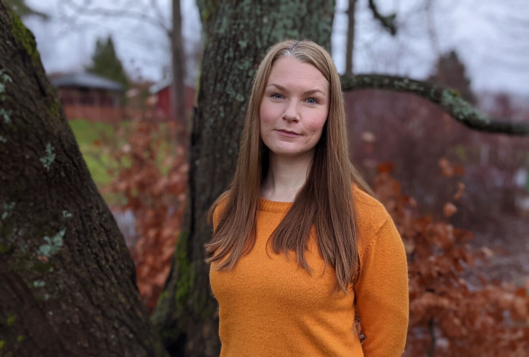 Sanna Johannesson har en sønn på to år i Nordli barnehage. Hun reagerer sterkt på at kommunen vil kutte mattilbudet i barnehagene. Sanna Johannesson har en sønn på to år i Nordli barnehage. Hun reagerer sterkt på at kommunen vil kutte mattilbudet i barnehagene.